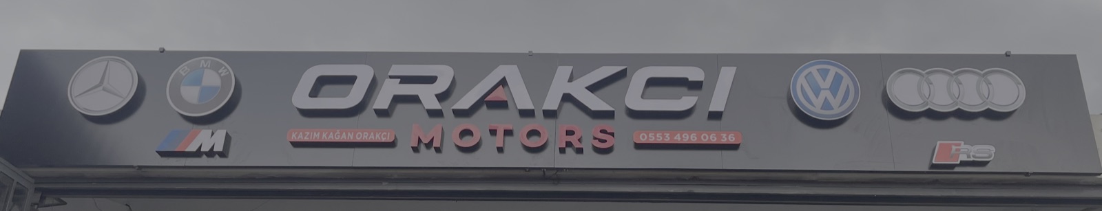Orakçı Motors tabelası — Eskişehir Odunpazarı araba tamir ve oto servis